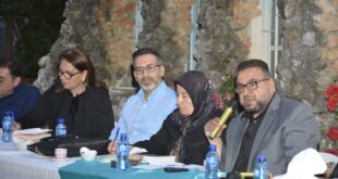 الدكتور محمد حسين بزي خلال الندوة
