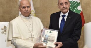 بري مقدماً الكتاب الايطالي للبابا