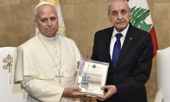 بري مقدماً الكتاب الايطالي للبابا