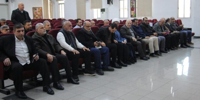 جانب من الحضور خلال الندوة