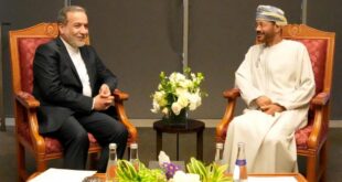 وزير خارجية ايران عباس عراقجي ووزير الخارجية العماني بدر البوسعيدي